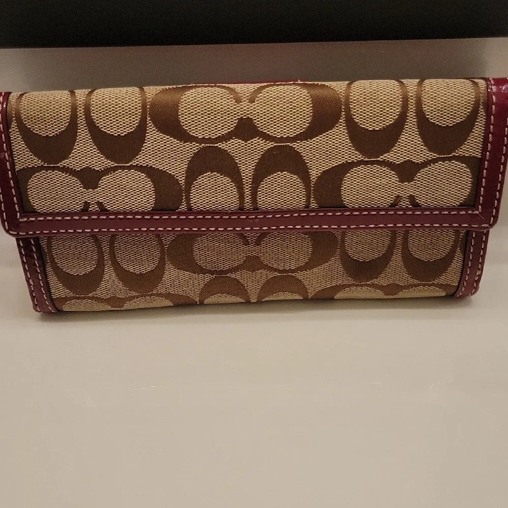 Coach Brown and Burgundy/Pink Wallet Signature Collection - Picture 6 of 14